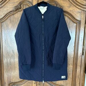 North Face quilted navy blue winter coat size xl